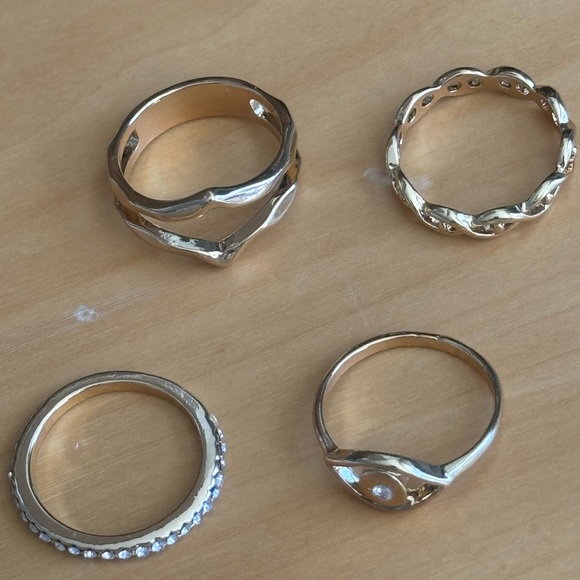 SZ 7 Gold Plated Set of 4 Rings - Picture 7 of 8